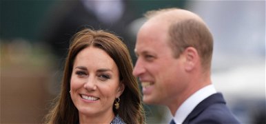 Váratlan: Vilmos herceg és Katalin elhagyja Nagy-Britanniát, a távozás nagy kérdéseket vet fel - a harcegi pár nem mindennapi eseményen vesz részt