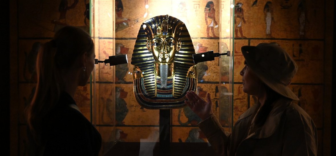 Tutanhamon fáraó nemi életéről találtak egészen egyértelmű ábrázolást