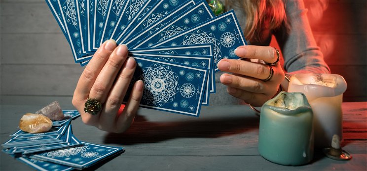 Válassz a 3 kártya közül és kiderül: megoldódik a problémád? – napi jóslás