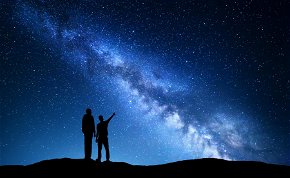 Napi horoszkóp – augusztus 6: A szingli Mérleg számára megérkezhet a szerelem, míg a Nyilas közben már a szétesés szélén táncol ezen a hétvégén