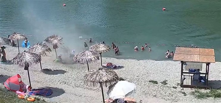 Pánik Szolnokon: forgószél csapott le a közkedvelt strandra, az emberek riadtan menekültek