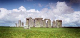 Döbbenet: a Stonehenge-nél is ősibb, 7000 éves, elképesztő emberi építményt találtak Európában egy birtokon, ahol éppen avokádóültetvényt akartak kialakítani