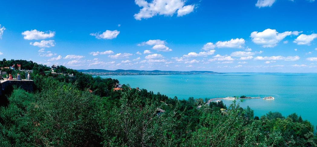 Elképesztő dolog került elő a Balaton mélyéről, misztikus csoda történt a magyar tengernél