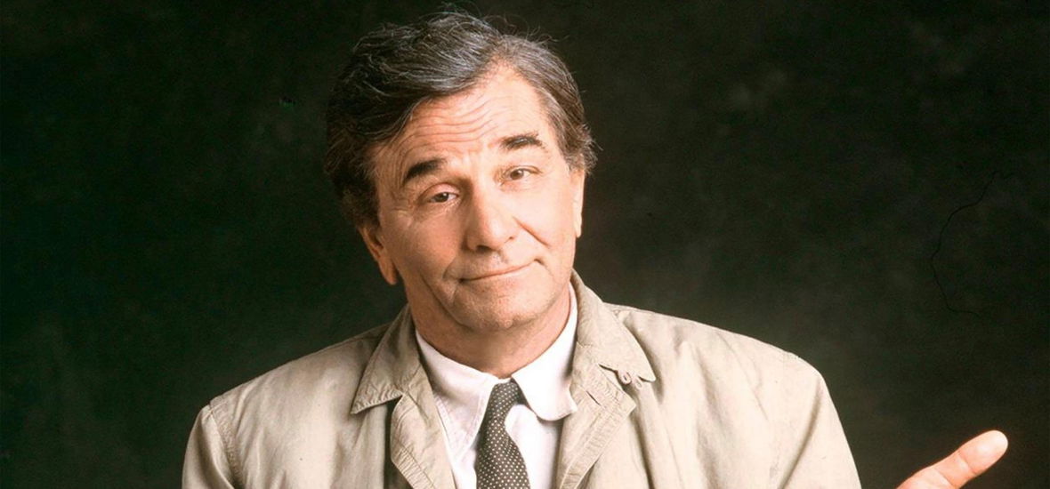 El nombre de pila de Colombo no era un secreto en absoluto, pero nadie lo sabe, pero en estos dos episodios se revela claramente el nombre completo del teniente interpretado por Peter Falk.