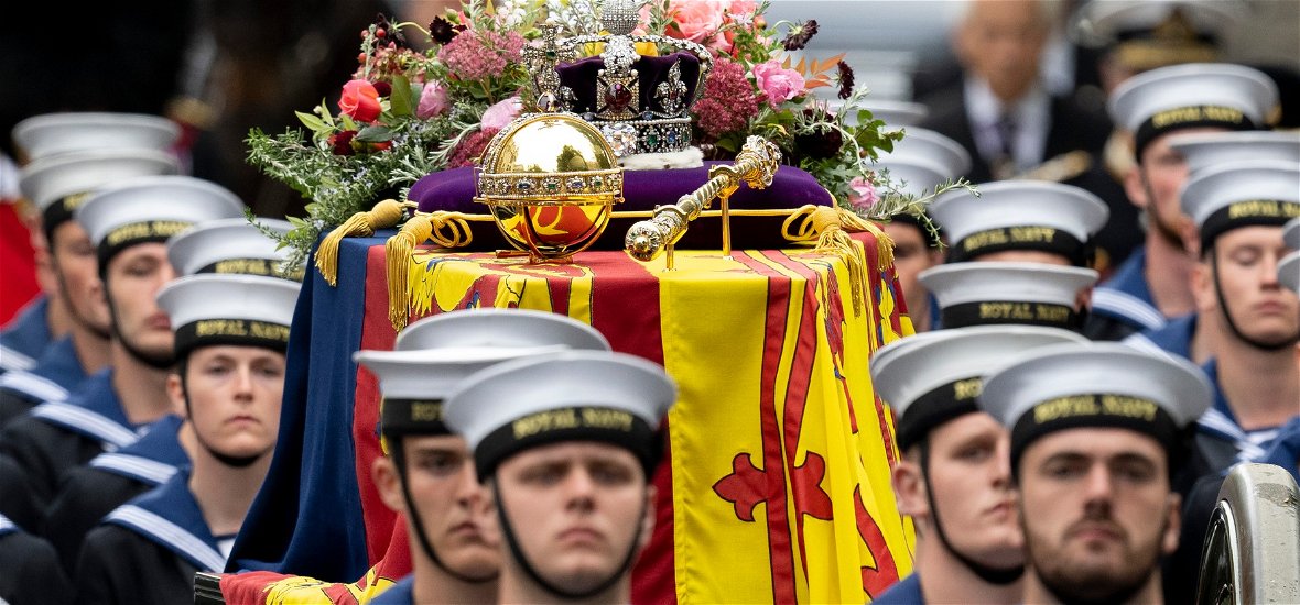 Hátborzongató feltételezés látott napvilágot II. Erzsébet királynő temetéséről