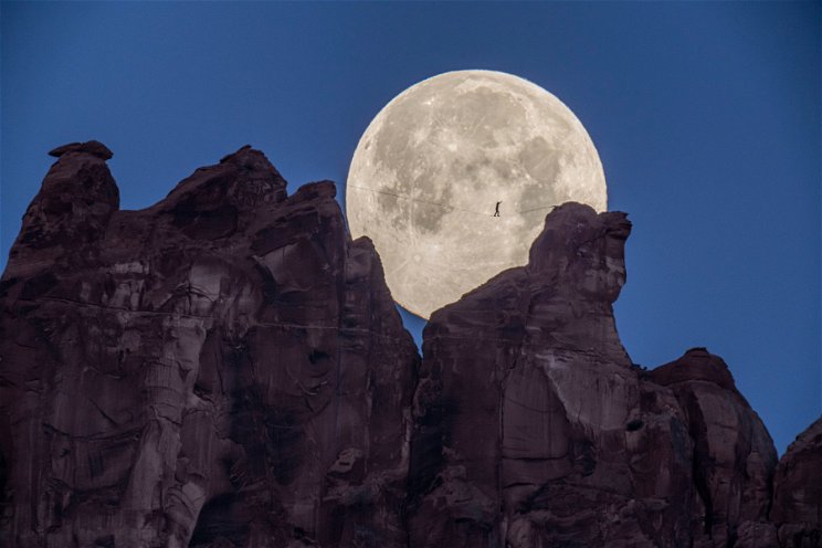 Hihetetlen méretű a Hold, szakértők nyilatkoztak az okokról