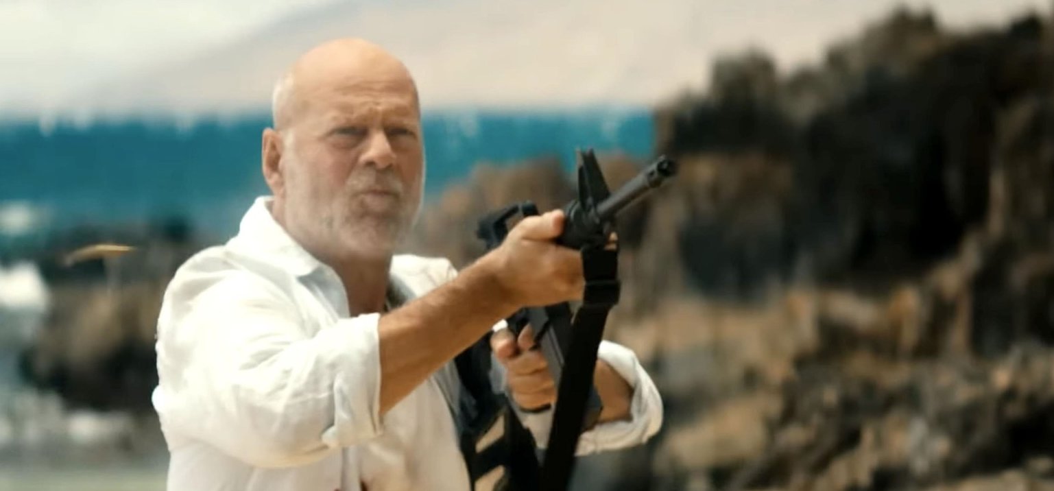 Bruce Willis már betegen forgatta utolsó filmjét, szomorú látni az előzetest, bár hősiesen küzd a szavakkal