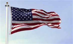 Egy 17 éves tinédzser elküldte a Fehér Házba a házi feladatát, végül Amerika hivatalos zászlója lett belőle