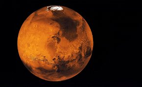 Meteorit csapódott a Marsba, a NASA történelmi jelentőségű felfedezést tett a hatalmas kráternél