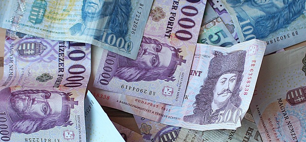 Mellbevágó adatok a magyarok pénzügyi helyzetéről, ennyi tartalékunk lenne? 