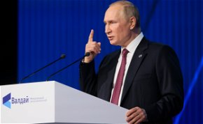 Putyin és Zelenszkij a tűzzel játszik a háborúban, Európa ihatja meg a levét