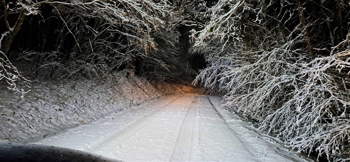 Döbbenetes felvétel: intenzív havazás volt Magyarország több részén, csodálatos videók készültek