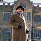 Kiderült Poirot nagy titka, ezért nem csajozik soha a híres detektív