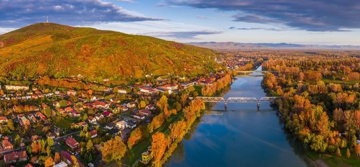 Kiborítóan nehéz kvíz: a Duna, a Bodrog vagy a Tisza partján fekszik-e ez a 10 magyar település? Nem lesz egyszerű