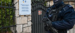 Megrázó, véres csomag érkezett Magyarországra - ukrán nagykövetségek Európa-szerte kaptak a gyanús küldeményből