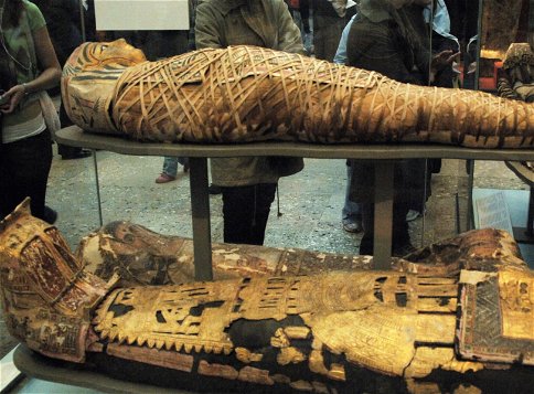 Röntgennel vizsgáltak meg egy múmiát, és szenzációs felfedezést tettek, egy dolog szinte romlatlan maradt rajta