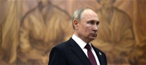 Putyin halálos beteg? Újabb súlyos tünetekről árulkodik egy felvétel az orosz elnökről