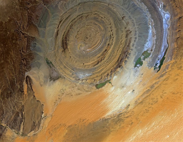  Űrhajósok fedezték fel a Szaharában lévő titokzatos köröket, a tudósokat is összezavarta a látvány