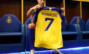 Tökönrúgással felérő téboly: Ronaldo percenként ennyi magyar forintot vág zsebre új klubjában
