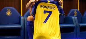 Tökönrúgással felérő téboly: Ronaldo percenként ennyi magyar forintot vág zsebre új klubjában