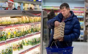 A szankciósújtotta Oroszország 27 forintos tojással röhög az EU arcába - döbbenetes élelmiszerárak Putyinéknál