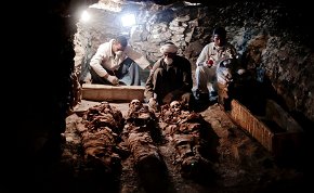 Szenzációs királyi sírt találtak Egyiptomban, Tutanhamonéval vetekedhet a fontossága