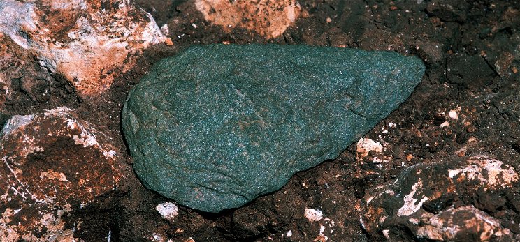 Sokkoló dolgot találtak Oroszországban, egy titokzatos kő belsejében tárult fel az emberiség titka? Az igazság más, de a felfedezés ettől még megdöbbentő