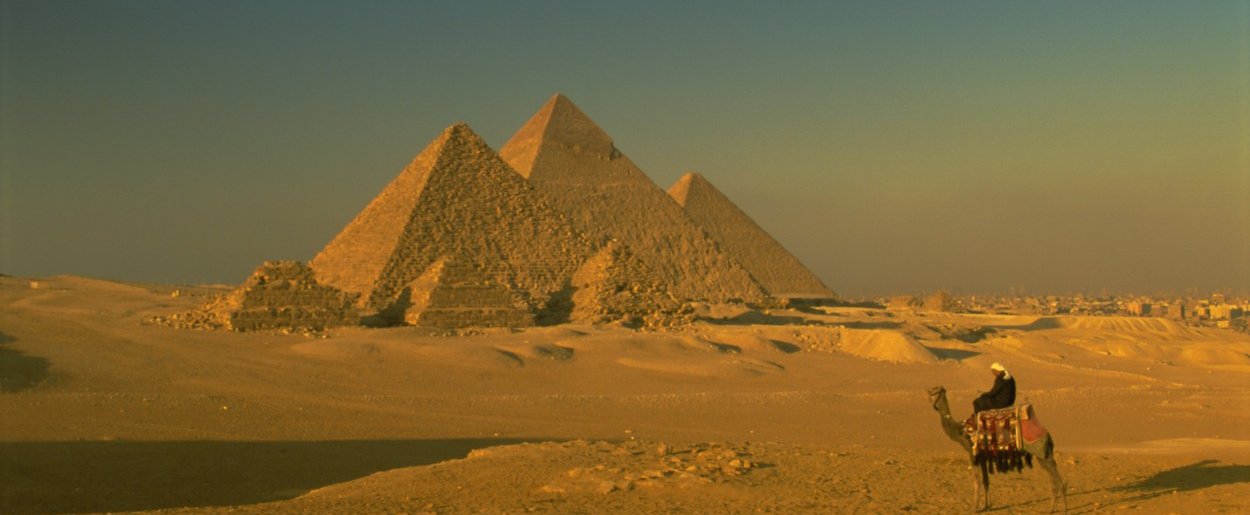 Az egyiptomi piramisok alatt sokkolóan titkos és hatalmas dolog rejtőzik, és megtalálták a bejáratát? Szakértő állítja, hogy a mélyben különleges világ tárul fel