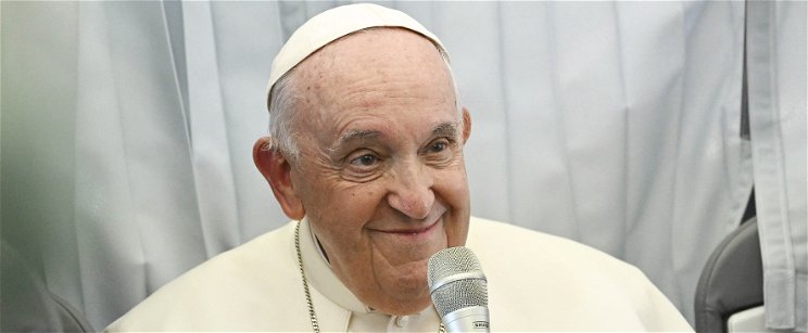 Egy nyugdíjas Ferenc pápa miséje alatt durva káromkodással fejezte ki, hogy árad belőle a szeretet