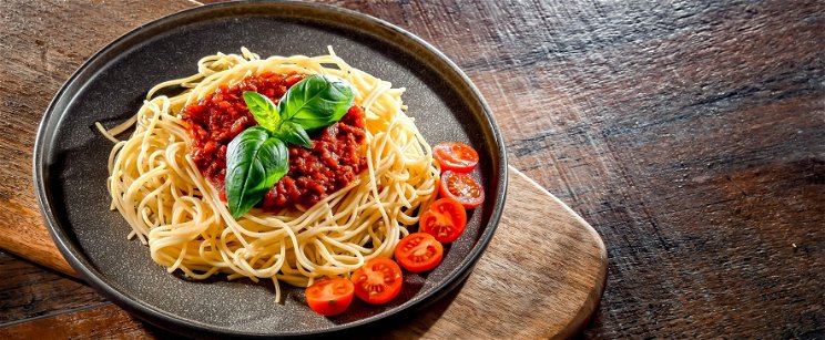 Undorító: egy életre elmegy a kedved a bolognai spagettitől - egy influenszer saját magát főzte bele a raguba