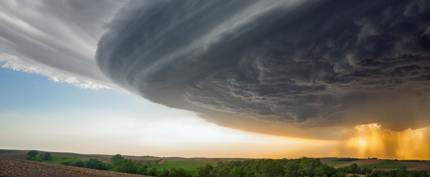 Időjárás: horrorisztikus világvége felhők tűntek fel Magyarországon, és holnap is labilizálódik a légkör