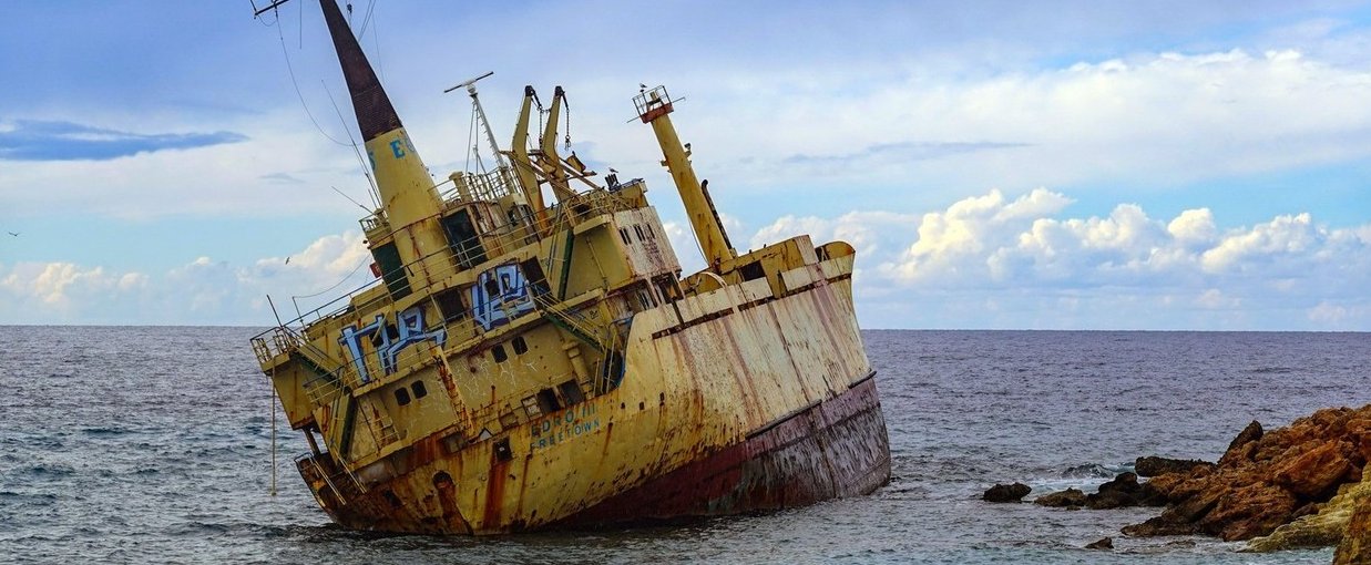 Sorra süllyesztik el a hajókat Európában, tehetetlenek az elkövetőkkel szemben