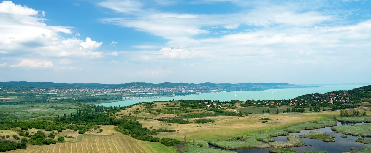 Agyirritálóan nehéz kvíz: a Balaton vagy a Duna partján található ez a 10 település? A 3. kérdésnél már senki nem hibátlan