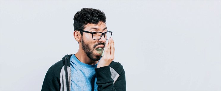 Mi okozza a reggeli rossz szájszagot és mit tehetünk ellene?