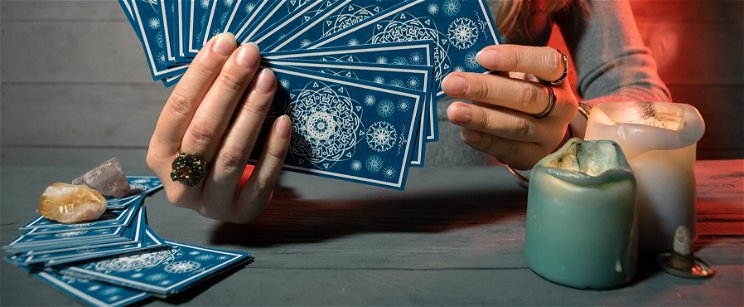 Válassz a 3 kártya közül és kiderül: titkos viszonyba bonyolódsz? – napi jóslás