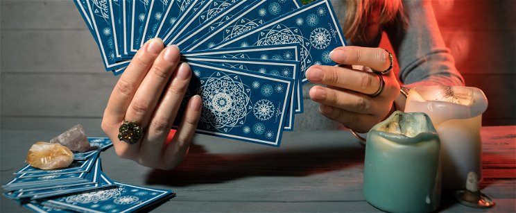 Válassz a 3 kártya közül és kiderül: megbízható ember a partnered? – napi jóslás