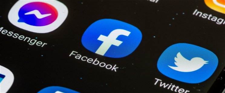 Bajba kerülhetnek a Facebook felhasználók, ha nem figyelnek? A közösségi óriásnak is tilos lesz ez a fontos dolog a jövőben, de kijátszhatják a rendszert
