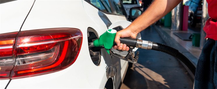 Aggasztó változás a benzinkutakon, újabb csapást kell elviselniük az autósoknak