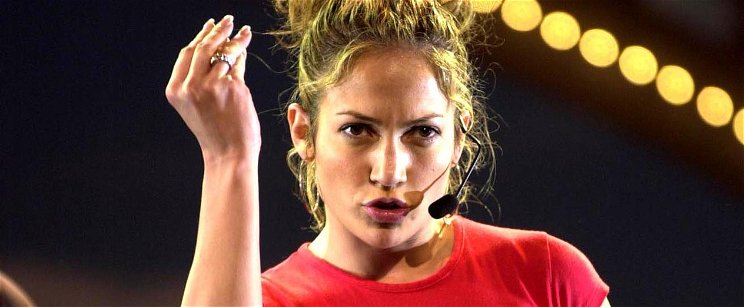 Jennifer Lopez ruhája teljesen szétnyílt, beleshettünk a női test csodálatos birodalmába