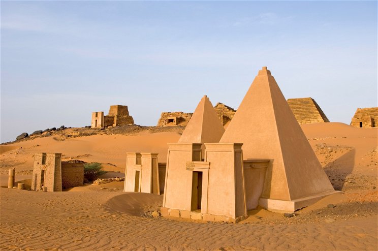Ókori viccből derült ki az igazság: prostituáltak építették az egyiptomi piramisokat