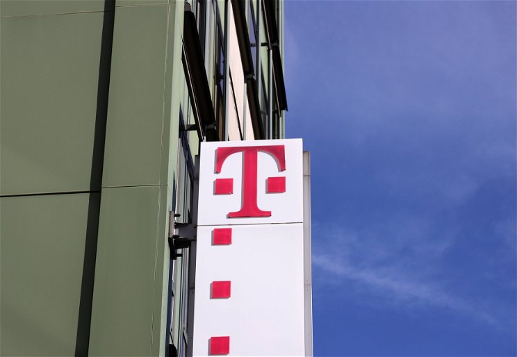 A Magyar Telekom több tízezer ügyfelétől válik meg, a szolgáltatóhoz csak úgy özönlenek a kérdések