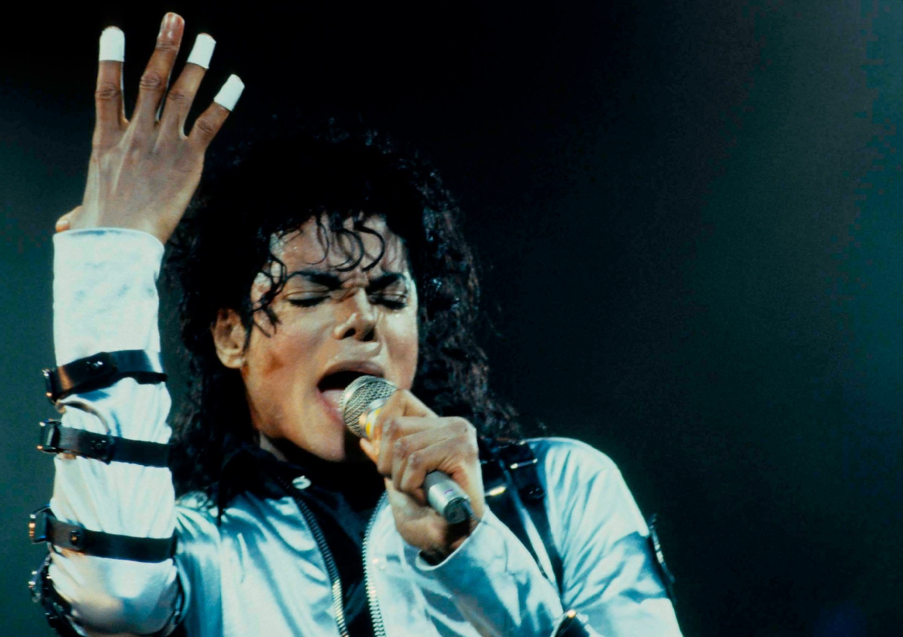 Mit keres Michael Jackson arca egy ókori egyiptomi szobron? A szakértők sem értik az egészet