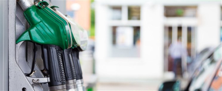 Nagyon rossz hír érkezett a hazai benzinkutakról: ez minden autóst érint