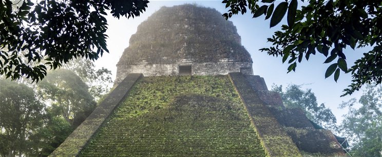 A maja piramisok közelében gigantikus korong alakú dolgot találtak, amelyről később kiderült, hogy egy ezeréves templom