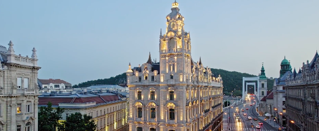 Budapest ötcsillagos szállodáján ámul a világ, a hatalmas luxus csak a leggazdagabbaknak jár