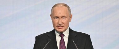 Dráma az orosz tévében, Putyint élő adásban hozták váratlan helyzetbe egy kérdéssel