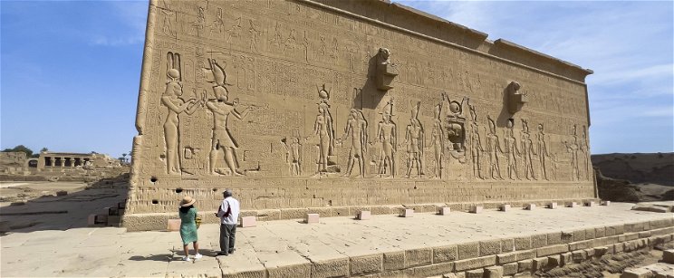 Ősi egyiptomi templomban földöntúli tárgyakat találtak a falakon, a magyarázat különös fordulatot vett