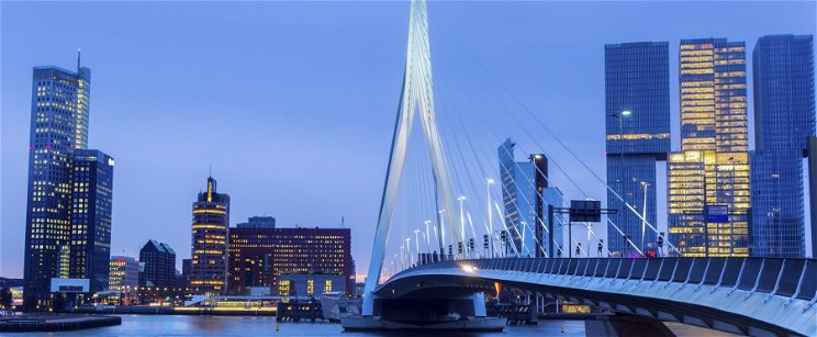 Magyar város neve tűnt fel óriási betűkkel Hollandiában, így köszöntötték Rotterdamban a legendás Kiprich Józsefet