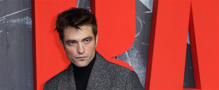 Váratlanul magyarul szólalt meg Robert Pattinson, csak 4 szót mondott, de megőrültek tőle a rajongói