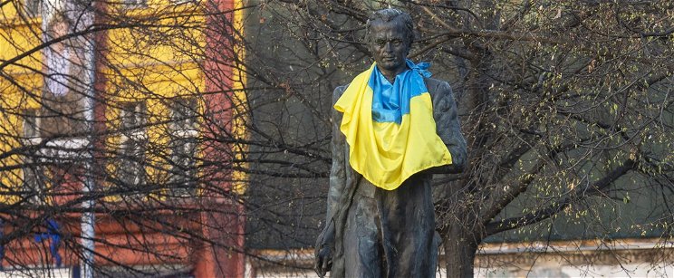 Az ukránok korábban felgyújtották a magyar Honfoglalás-emlékművet - most azzal üzentek nekik a fővárosban